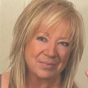 Meet your Posher, Jenny